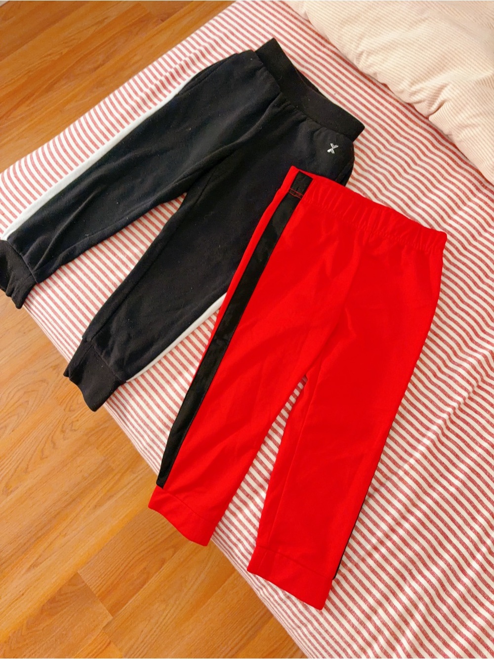 okie dokie Red and Black Kids Jogger Pants Set
